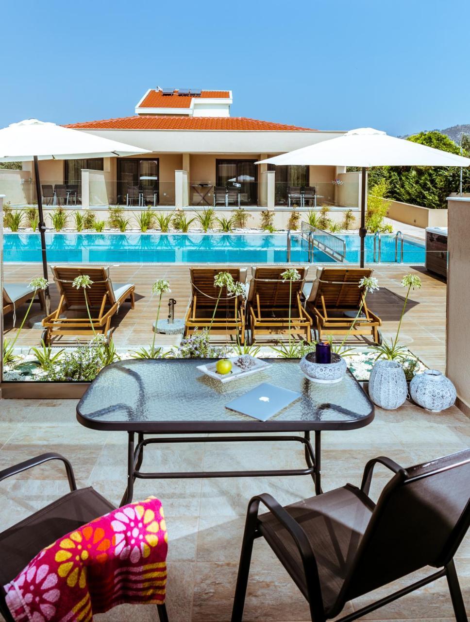 Astir Notos Hotel Potos Exterior photo